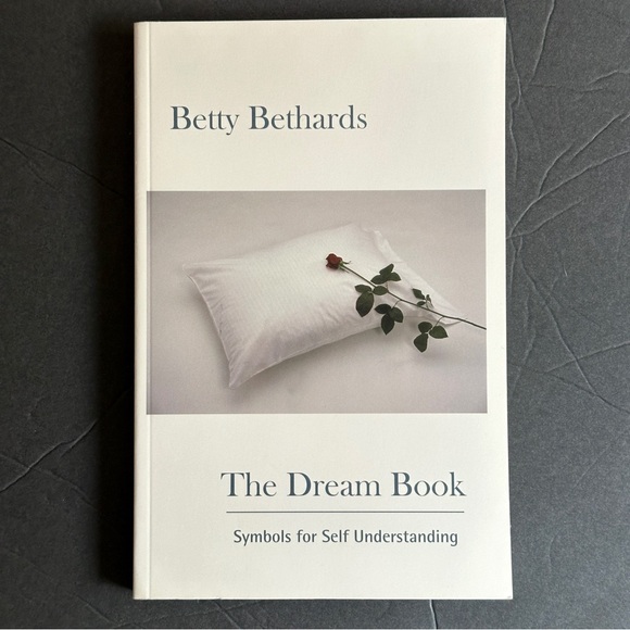 PAPERBACK Other - The Dream Book by Betty Bethards | Dreams | Paperback Book